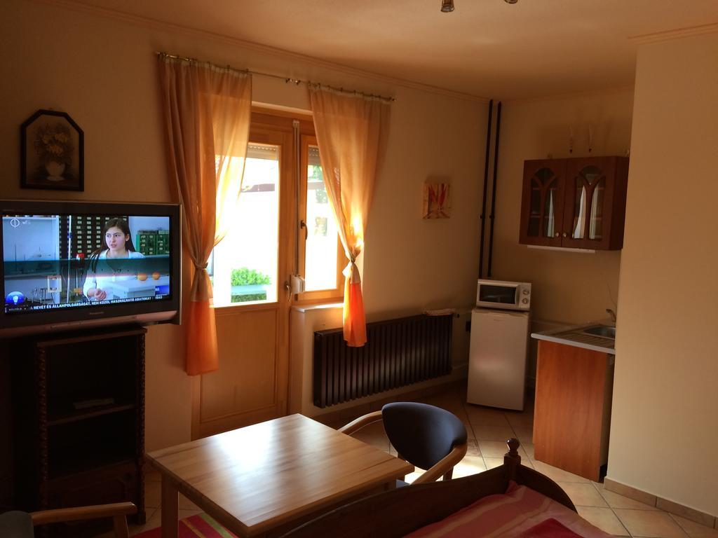 Margareta Apartman Appartement Sárvár Buitenkant foto